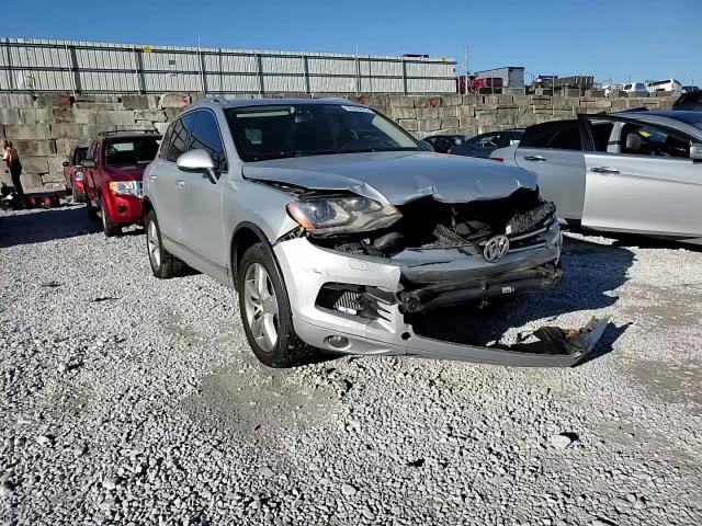 2011 Volkswagen Touareg V6 Tdi VIN: WVGFK9BP5BD001574 Lot: 92603675