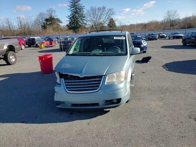 2009 Chrysler Town & Country Touring VIN: 2A8HR54139R573060 Lot: 94029595