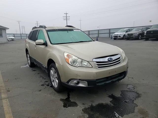 2010 Subaru Outback 2.5I Premium VIN: 4S4BRBCC3A1380569 Lot: 93843065