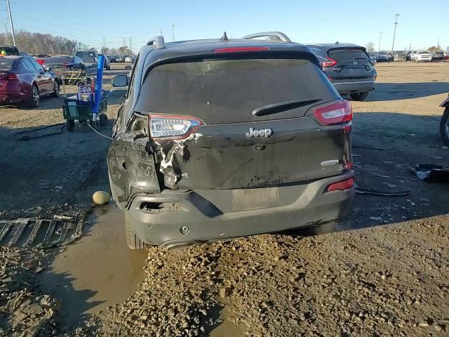 2016 Jeep Cherokee Latitude VIN: 1C4PJMCS2GW296727 Lot: 93226515