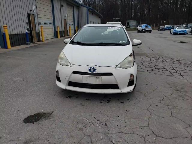 2013 Toyota Prius C VIN: JTDKDTB3XD1553115 Lot: 93002115
