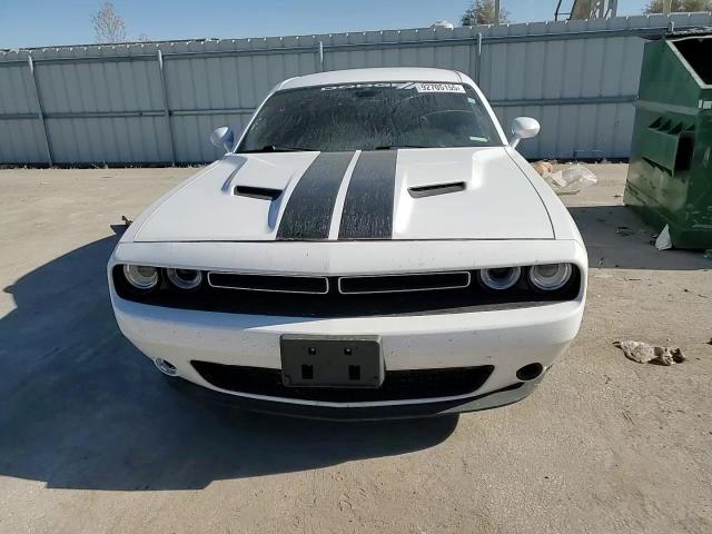2018 Dodge Challenger Sxt VIN: 2C3CDZAG9JH242675 Lot: 92705155