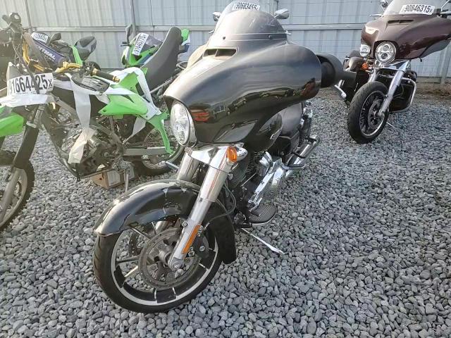 2022 Harley-Davidson Flhx VIN: 1HD1KBC18NB636612 Lot: 82634425