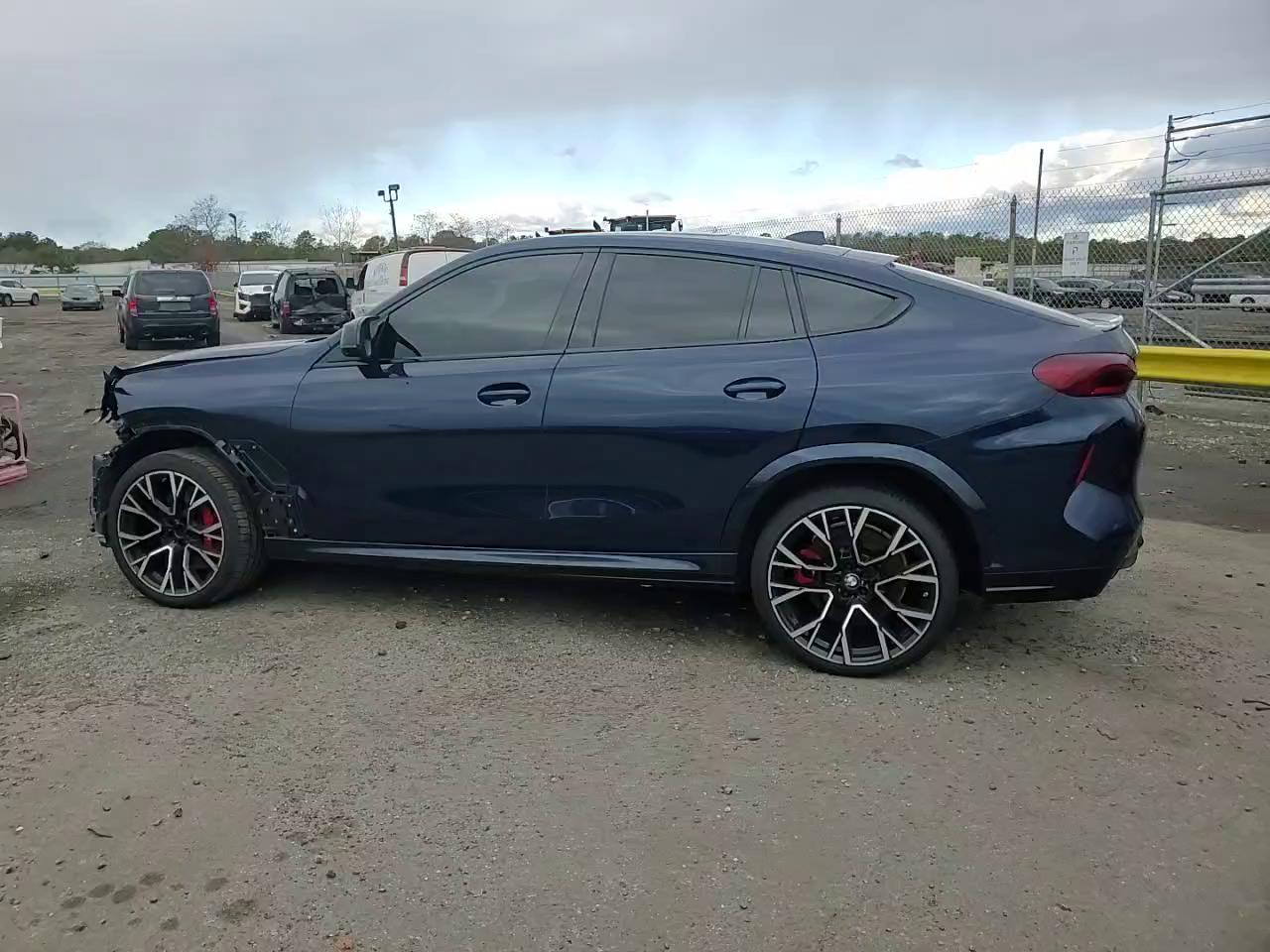 Фото: 5YMCY0C00N9L87564