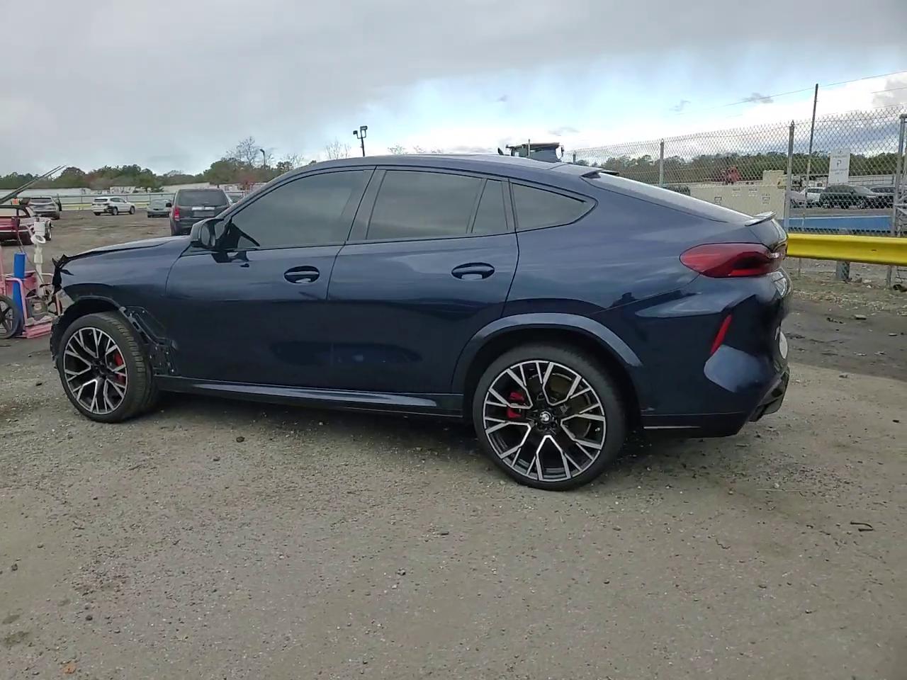 Фото: 5YMCY0C00N9L87564