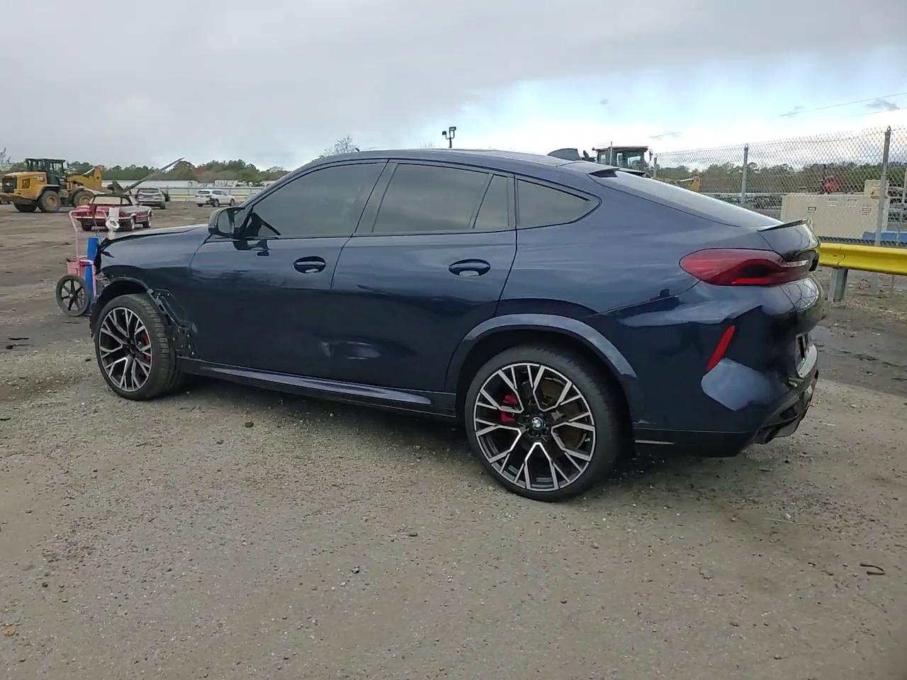 Фото: 5YMCY0C00N9L87564