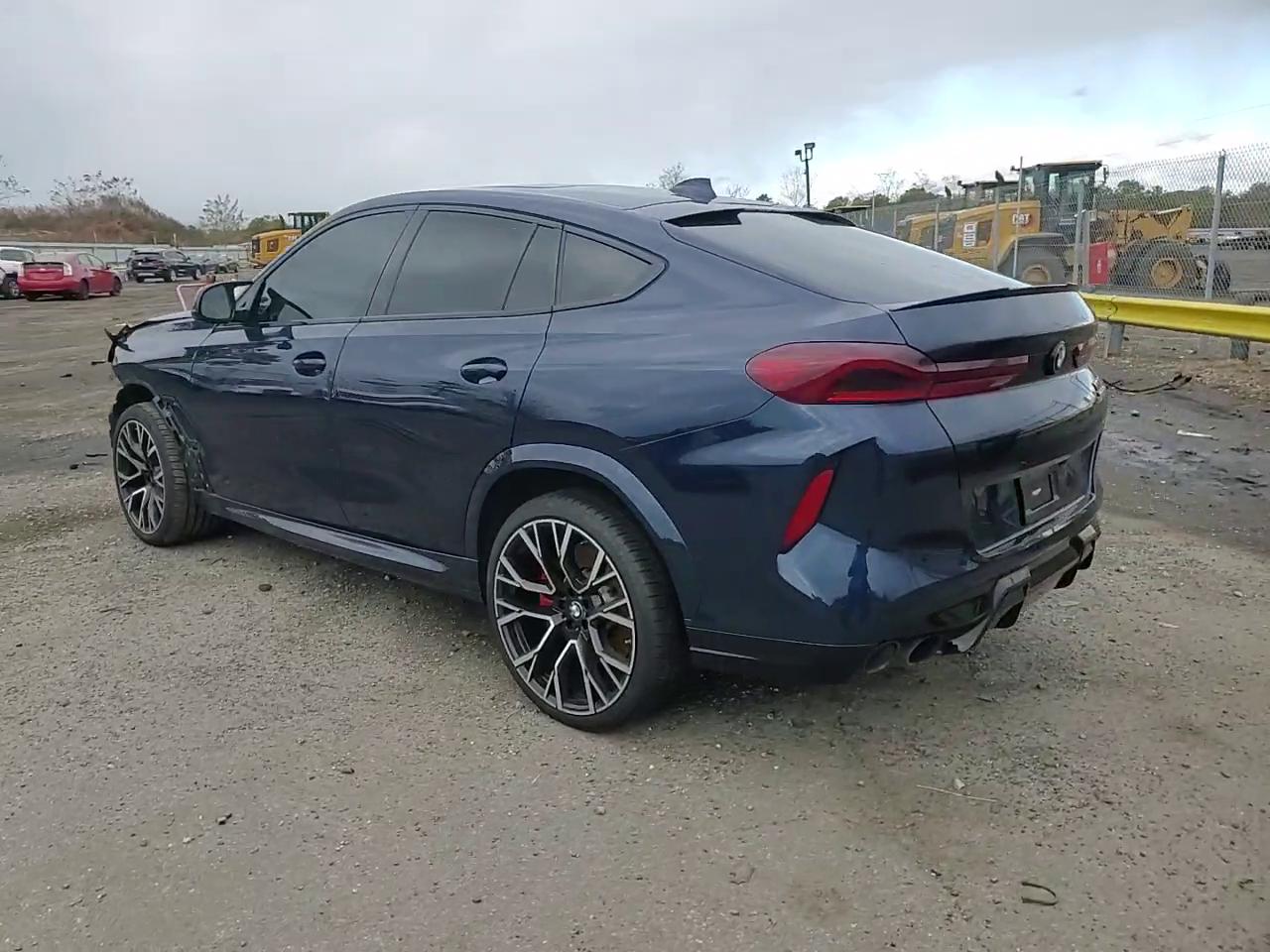 Фото: 5YMCY0C00N9L87564