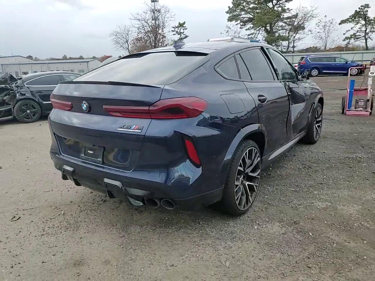 Фото: 5YMCY0C00N9L87564