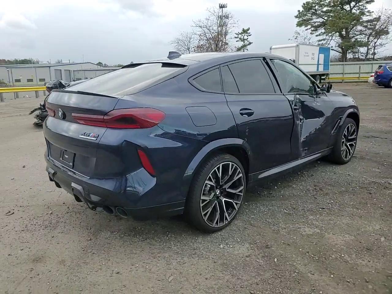 Фото: 5YMCY0C00N9L87564