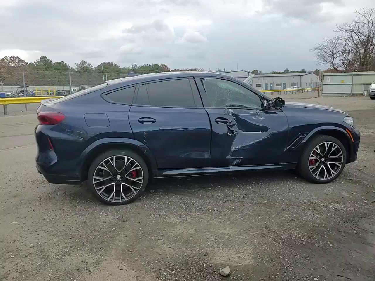 Фото: 5YMCY0C00N9L87564