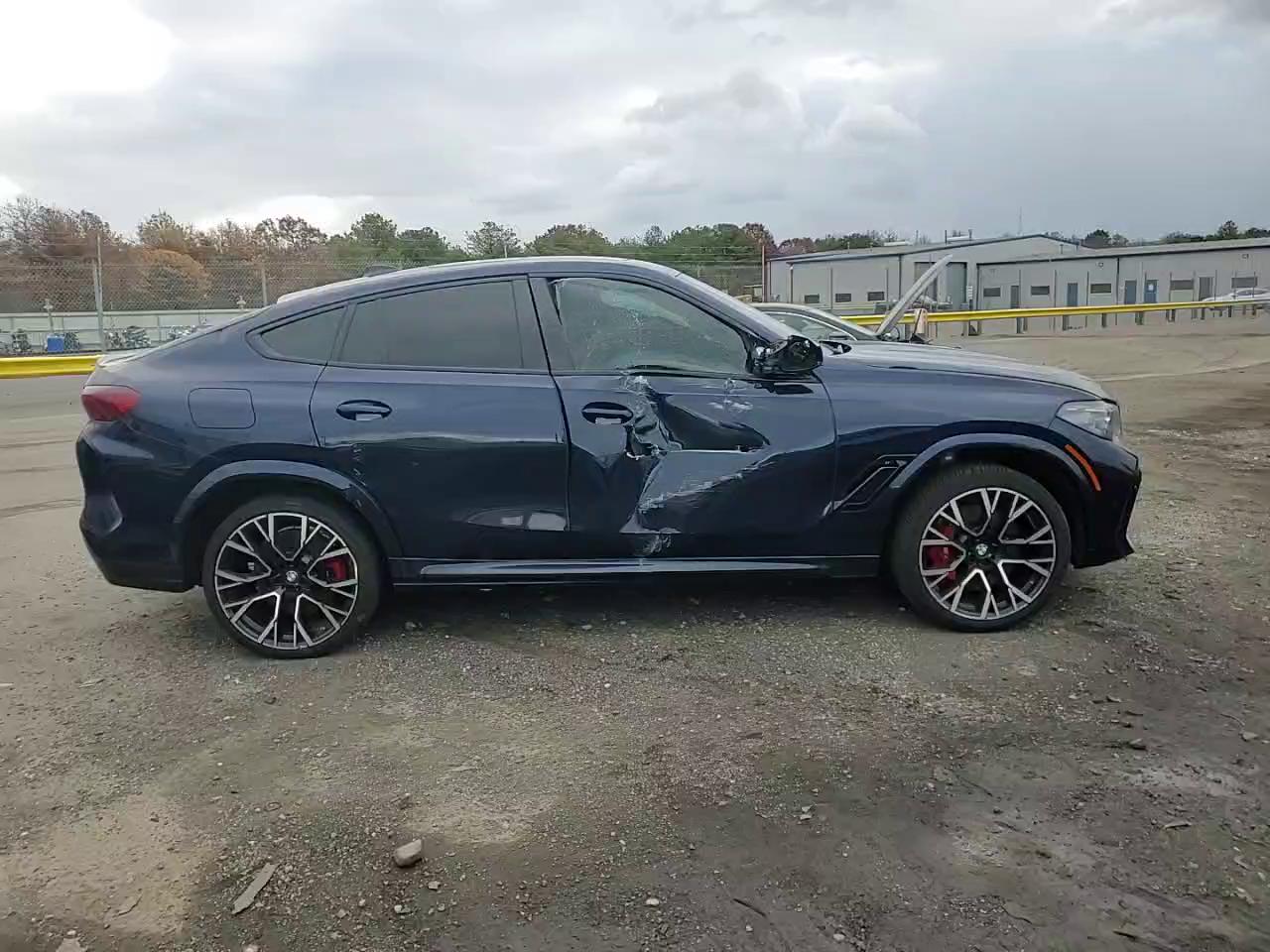 Фото: 5YMCY0C00N9L87564