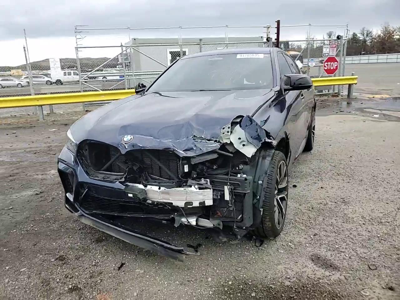 Фото: 5YMCY0C00N9L87564