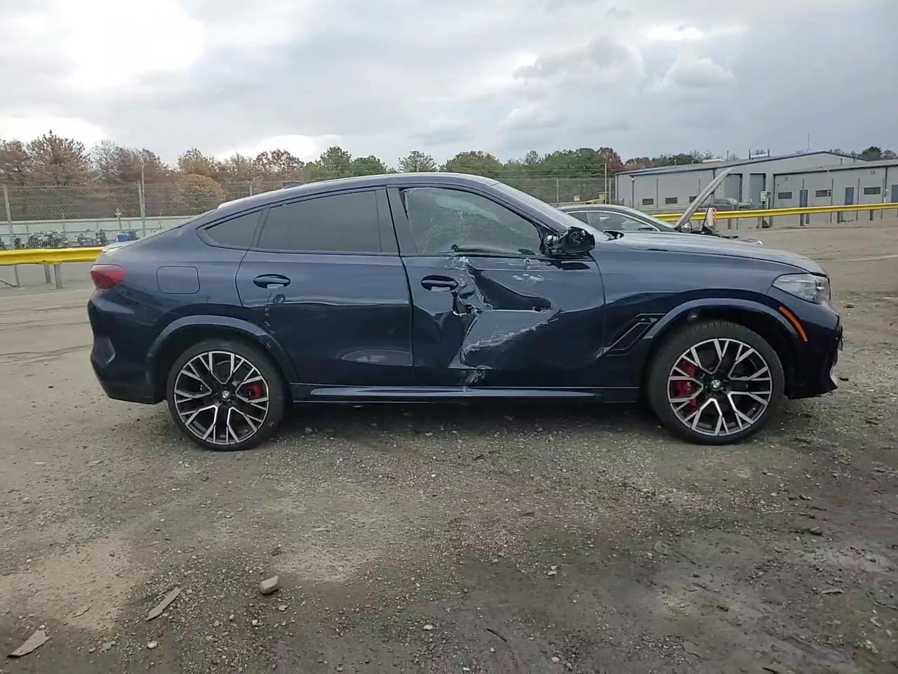 Фото: 5YMCY0C00N9L87564