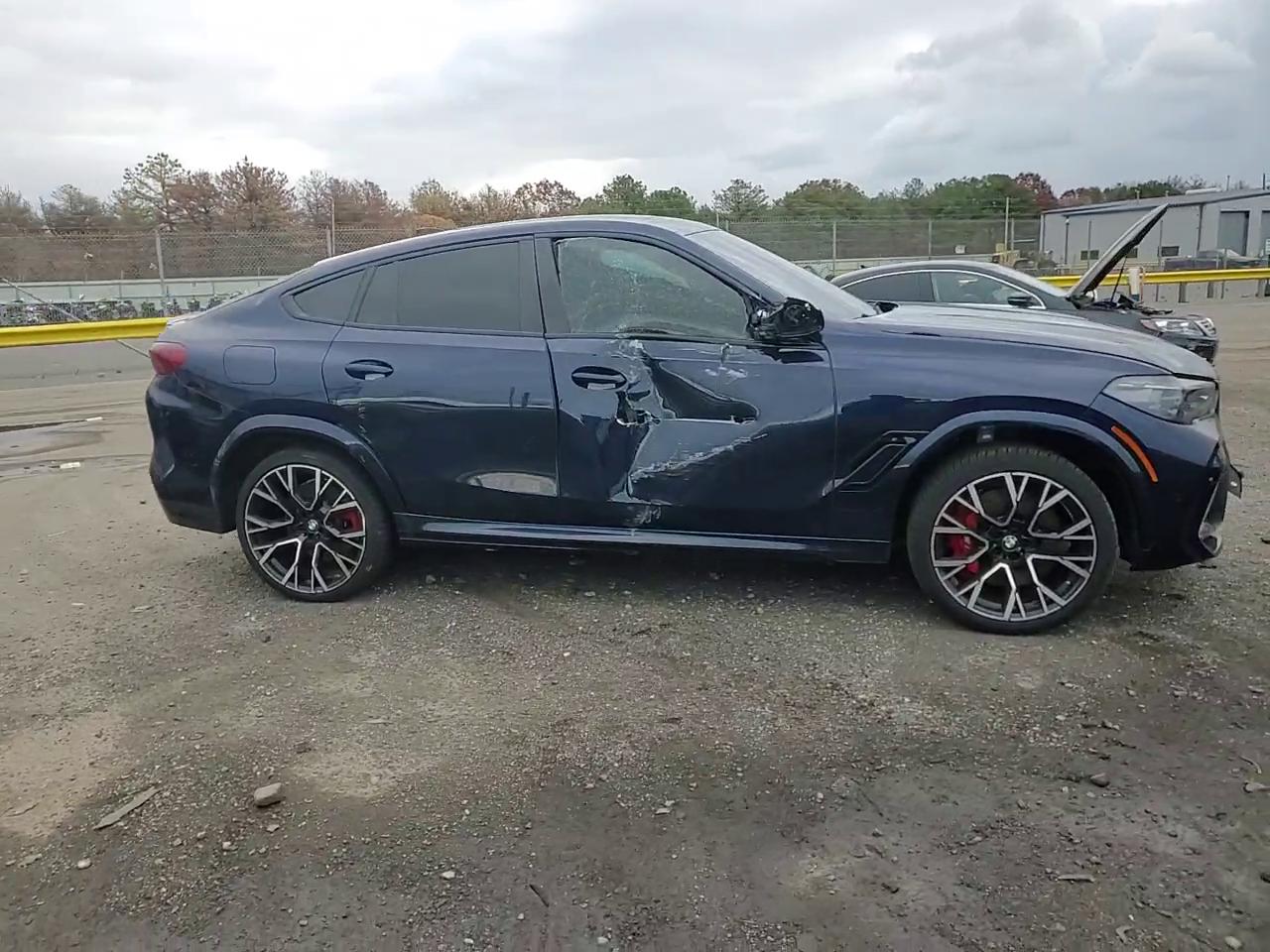 Фото: 5YMCY0C00N9L87564