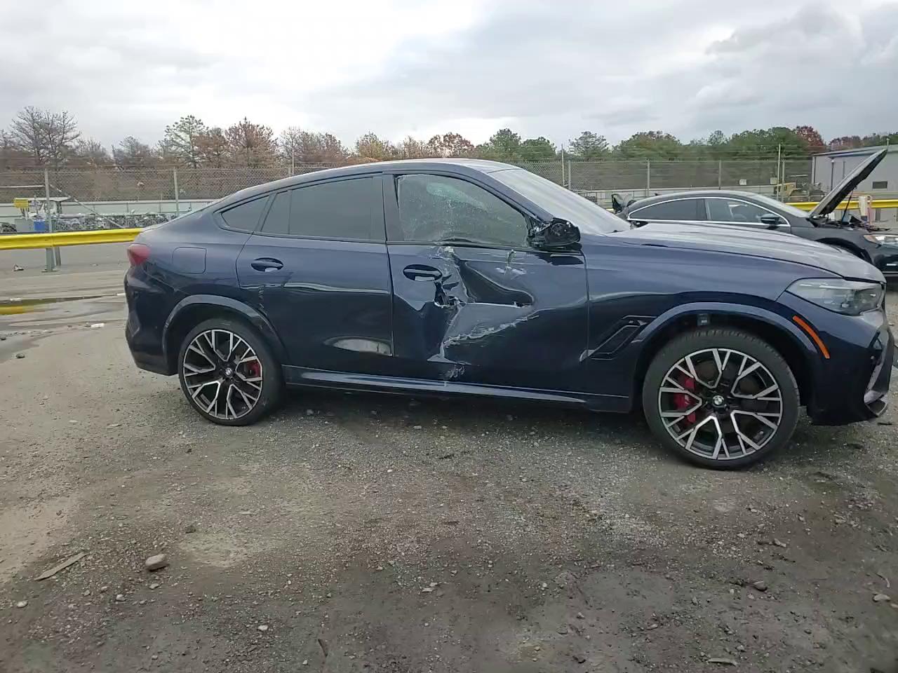 Фото: 5YMCY0C00N9L87564