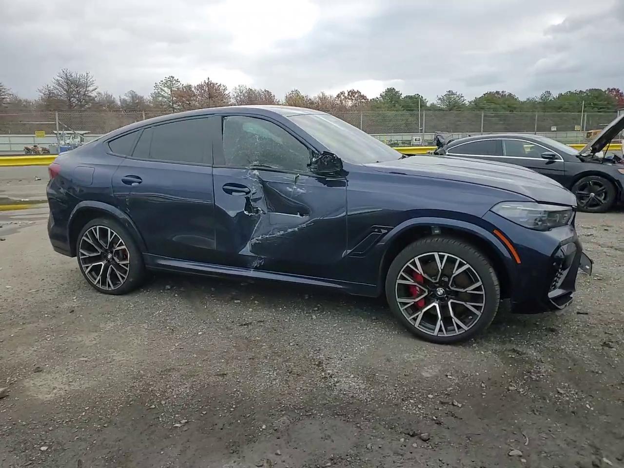 Фото: 5YMCY0C00N9L87564