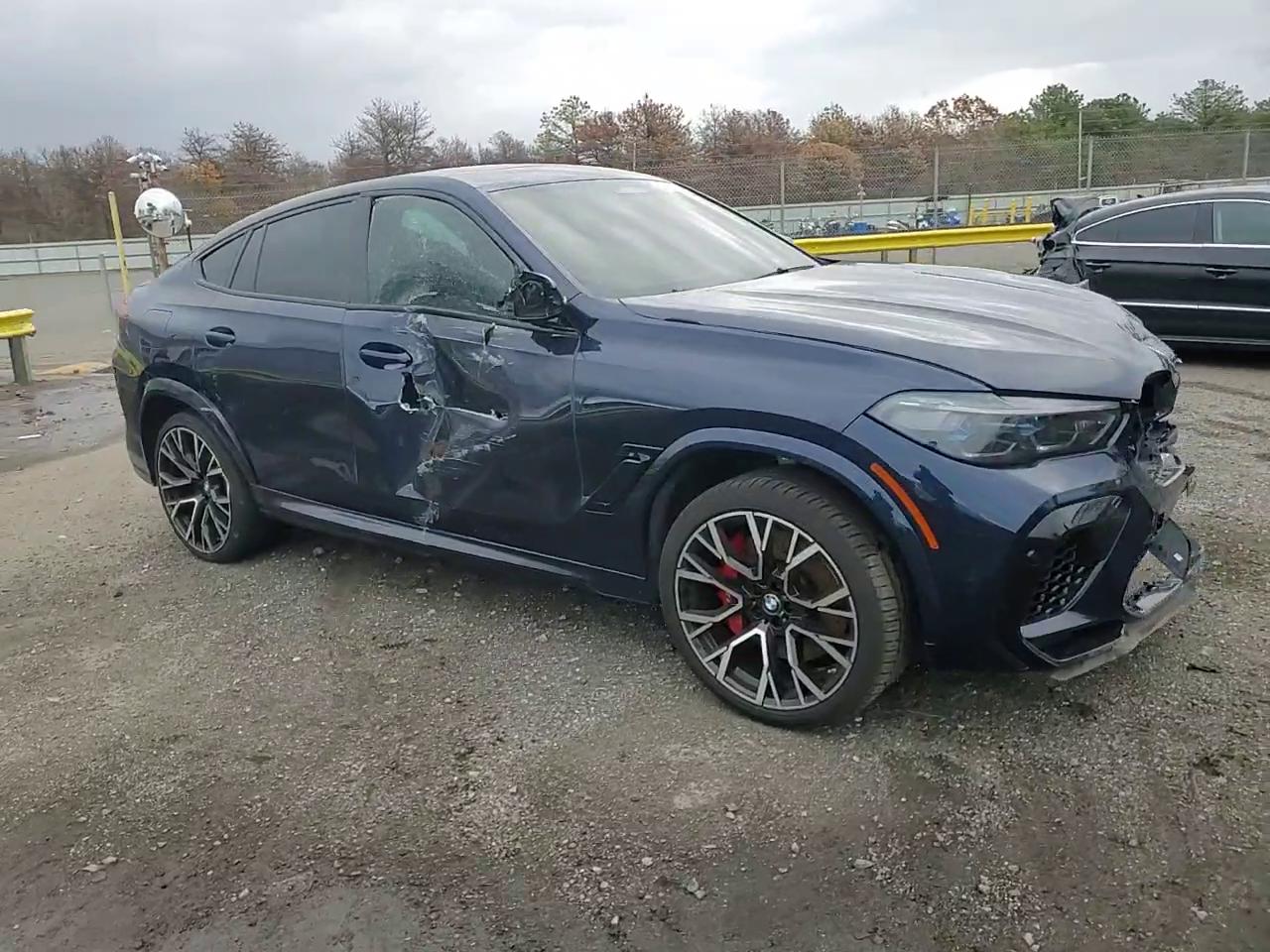 Фото: 5YMCY0C00N9L87564