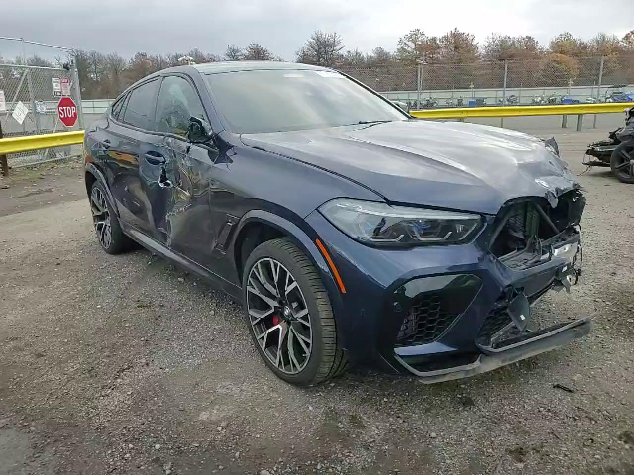 Фото: 5YMCY0C00N9L87564