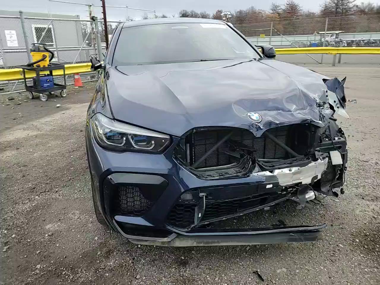 Фото: 5YMCY0C00N9L87564