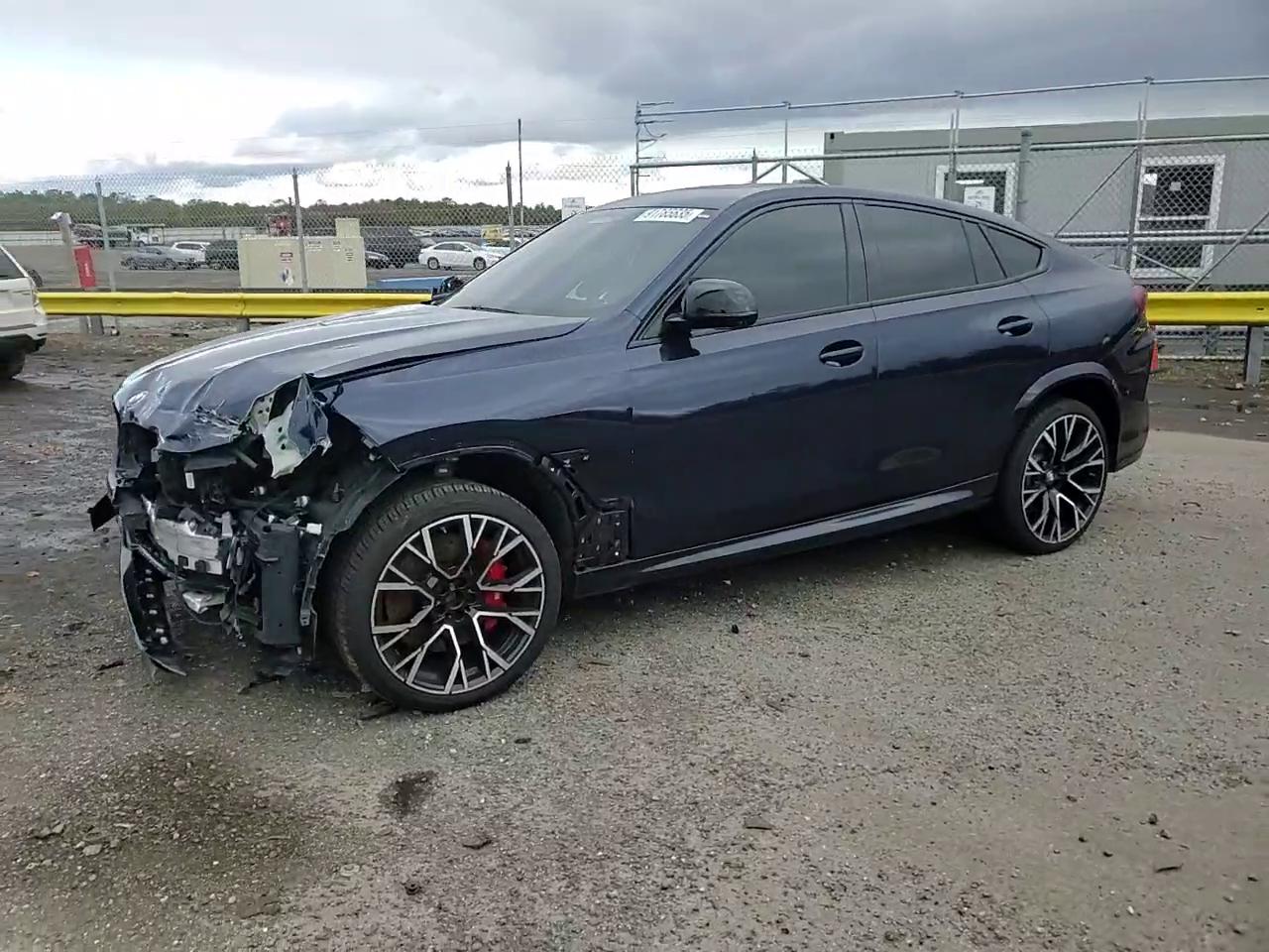 Фото: 5YMCY0C00N9L87564