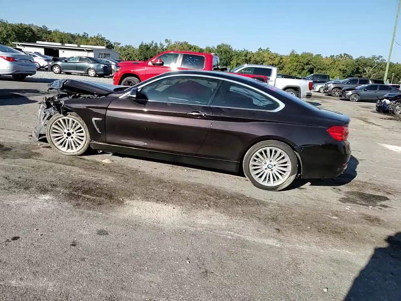 Фото: WBA3N3C58EK231535