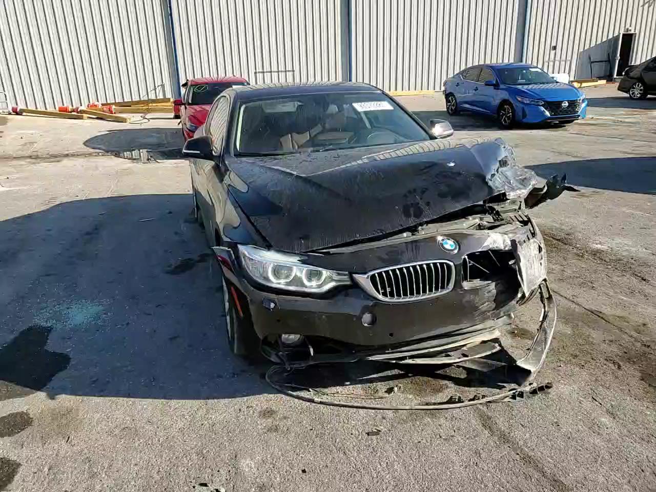 Фото: WBA3N3C58EK231535