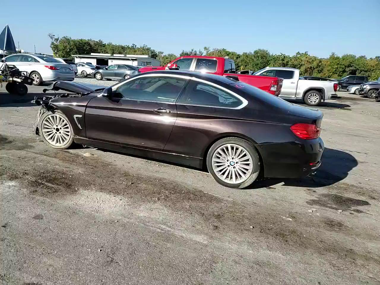 Фото: WBA3N3C58EK231535