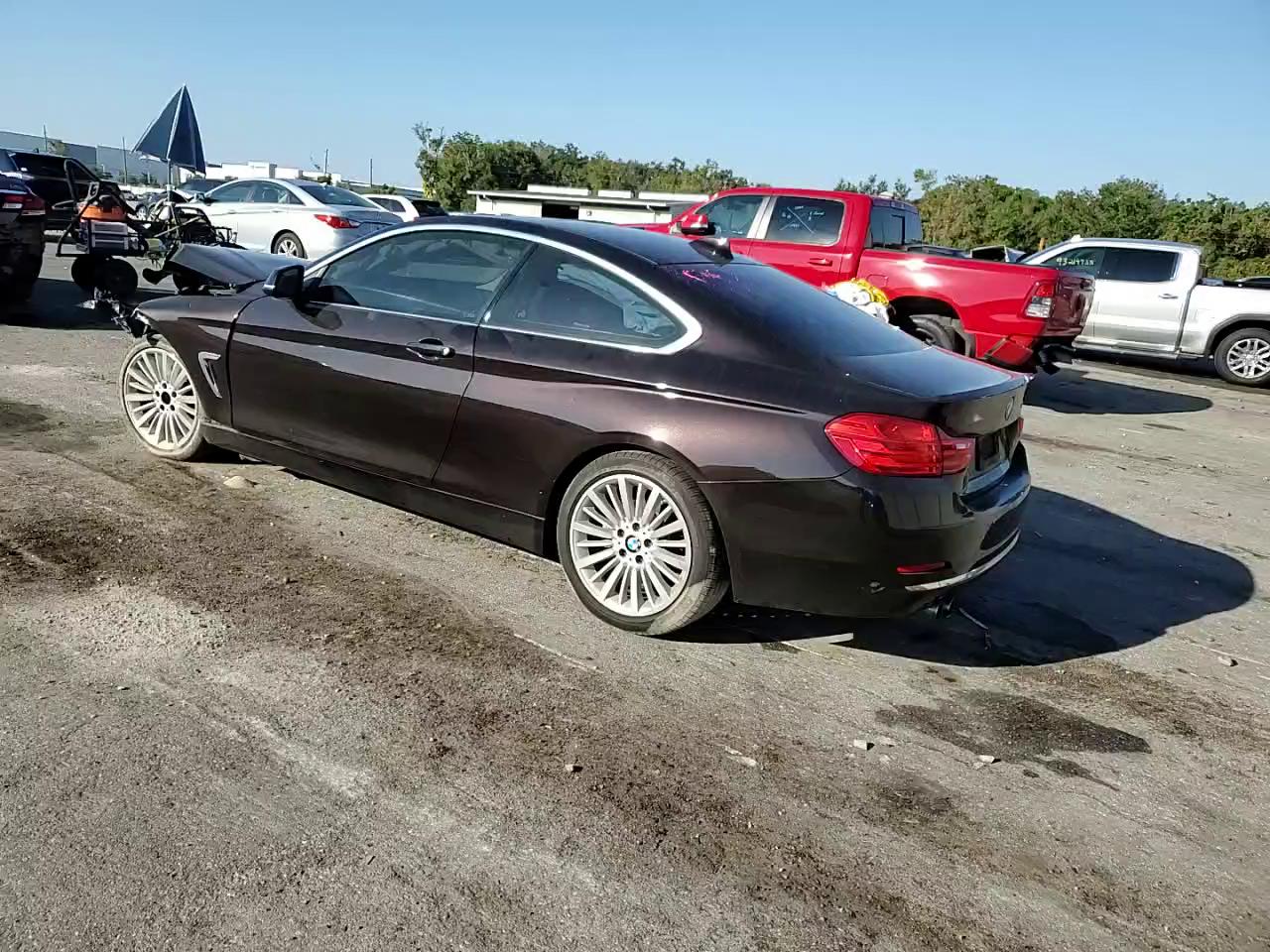 Фото: WBA3N3C58EK231535