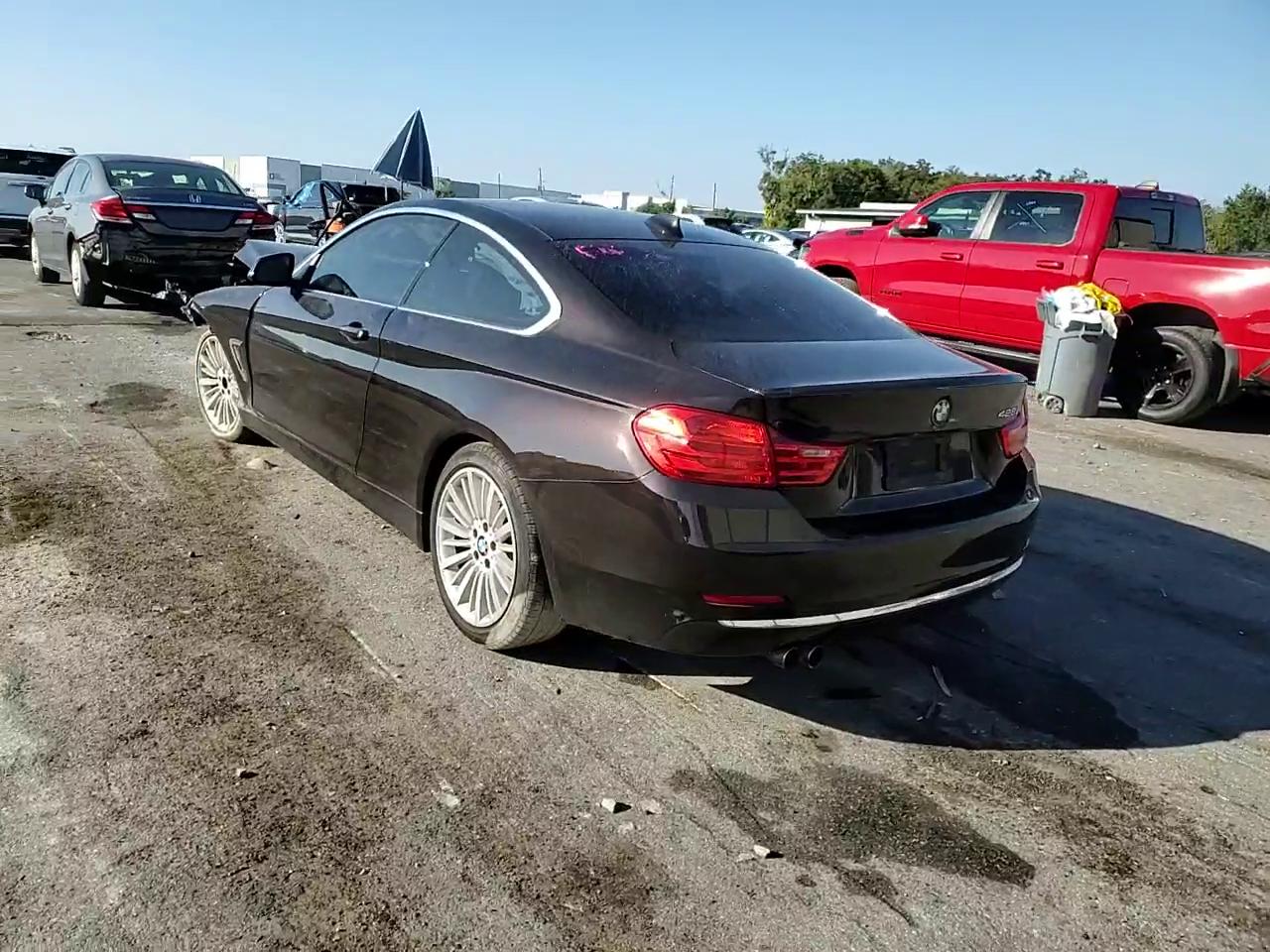 Фото: WBA3N3C58EK231535