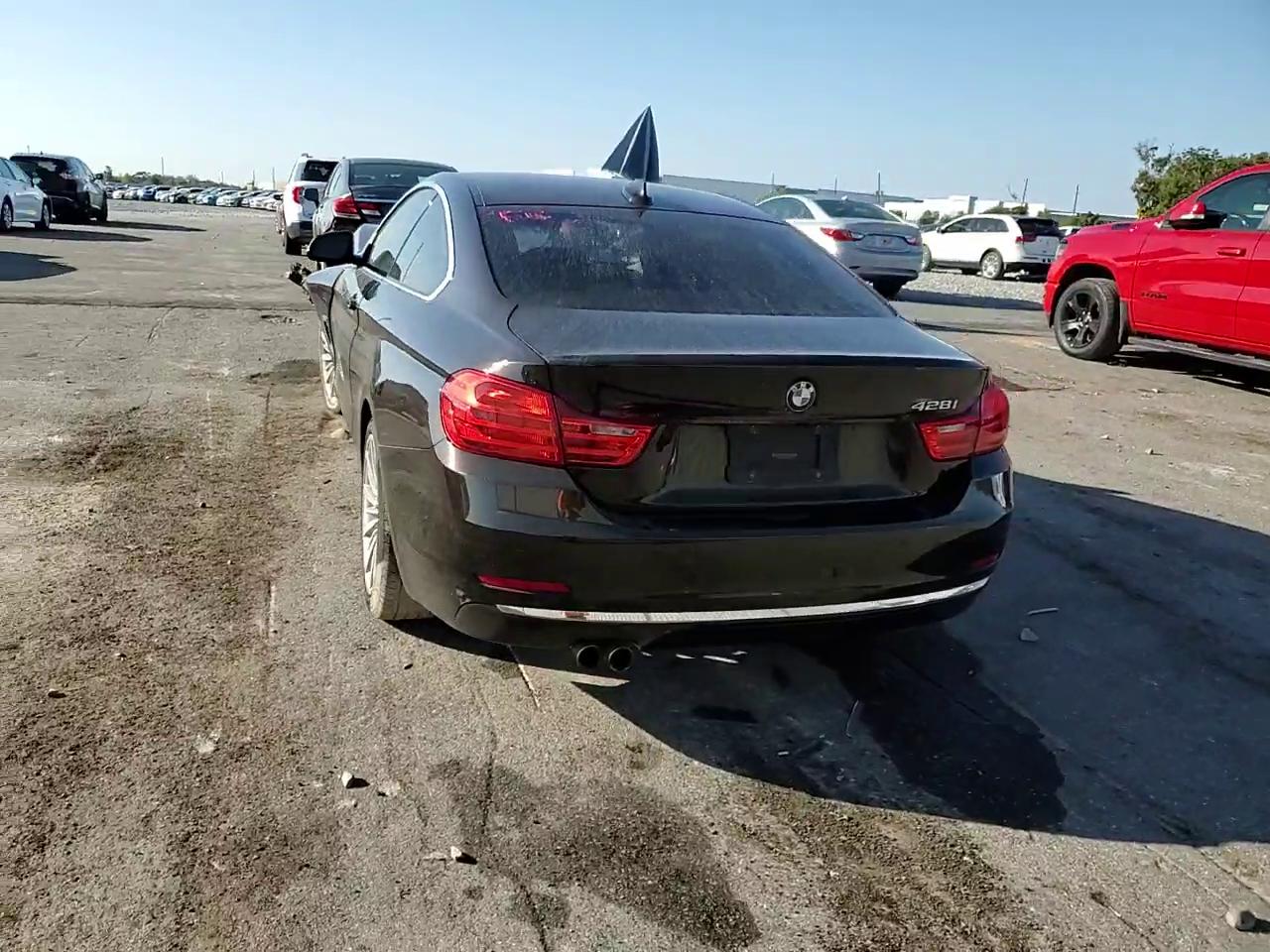 Фото: WBA3N3C58EK231535