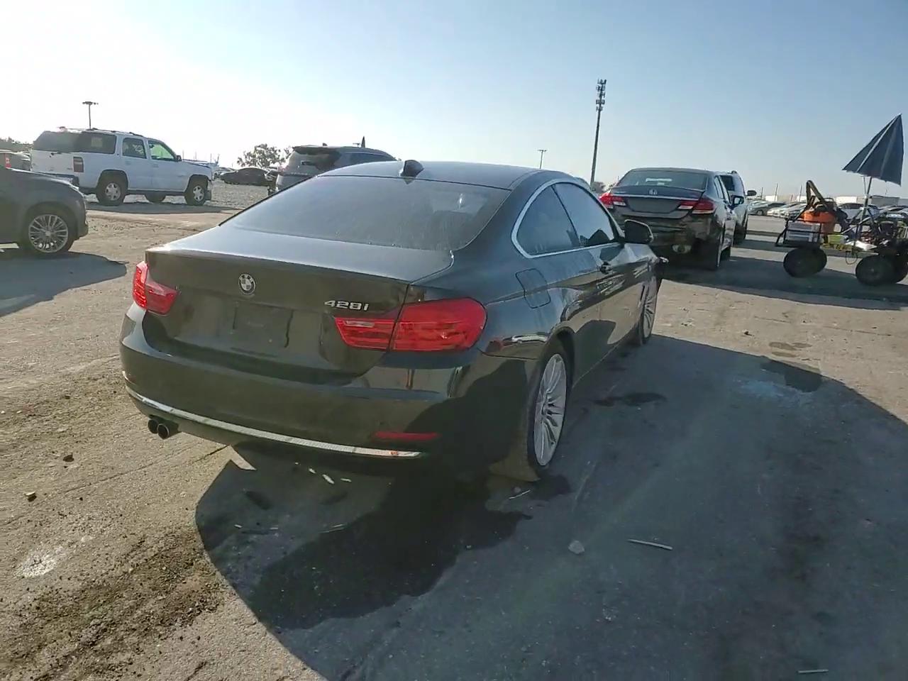 Фото: WBA3N3C58EK231535