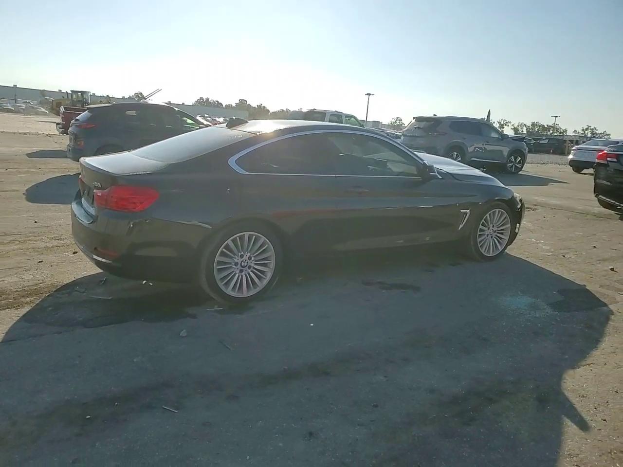 Фото: WBA3N3C58EK231535