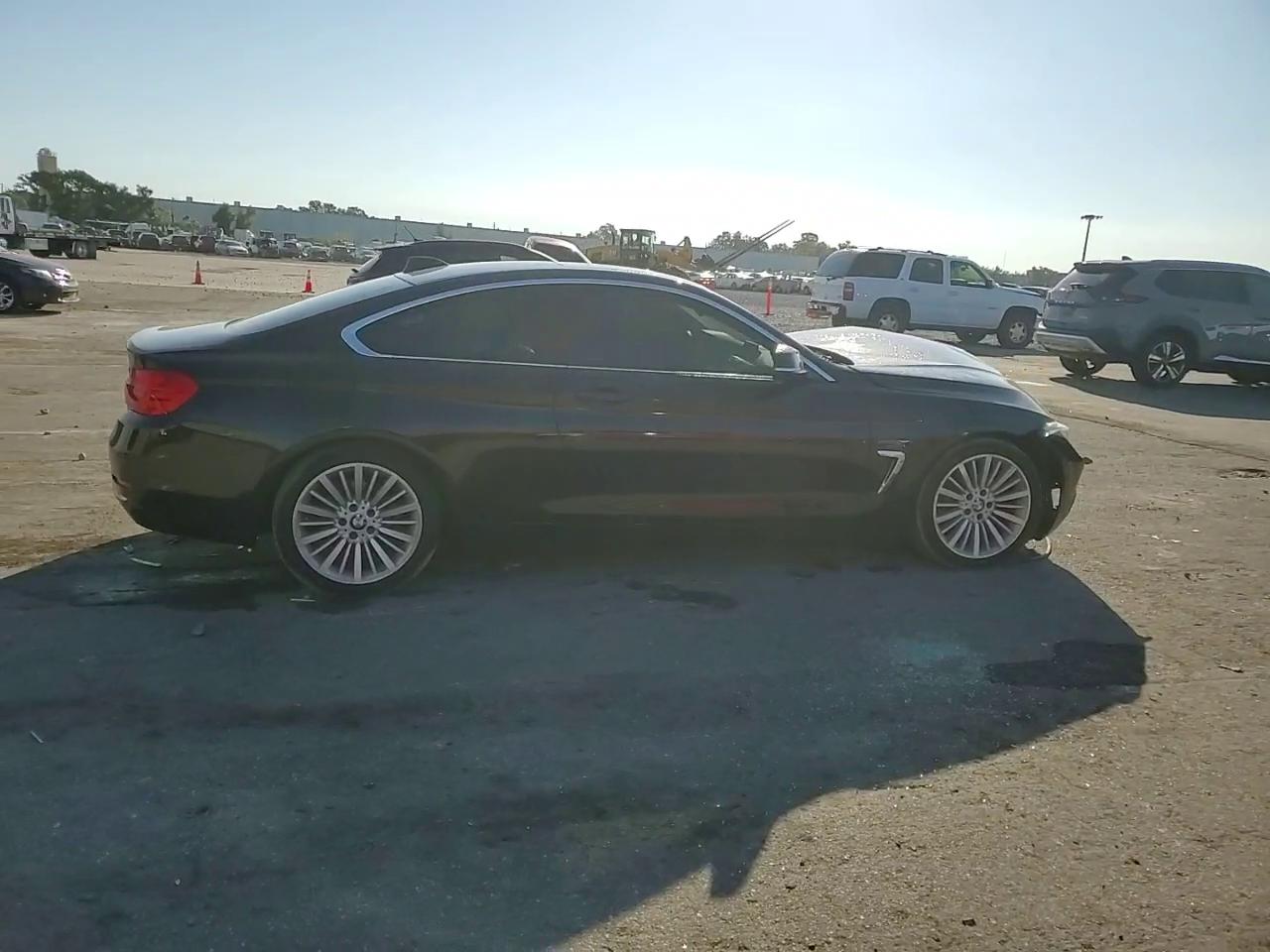 Фото: WBA3N3C58EK231535