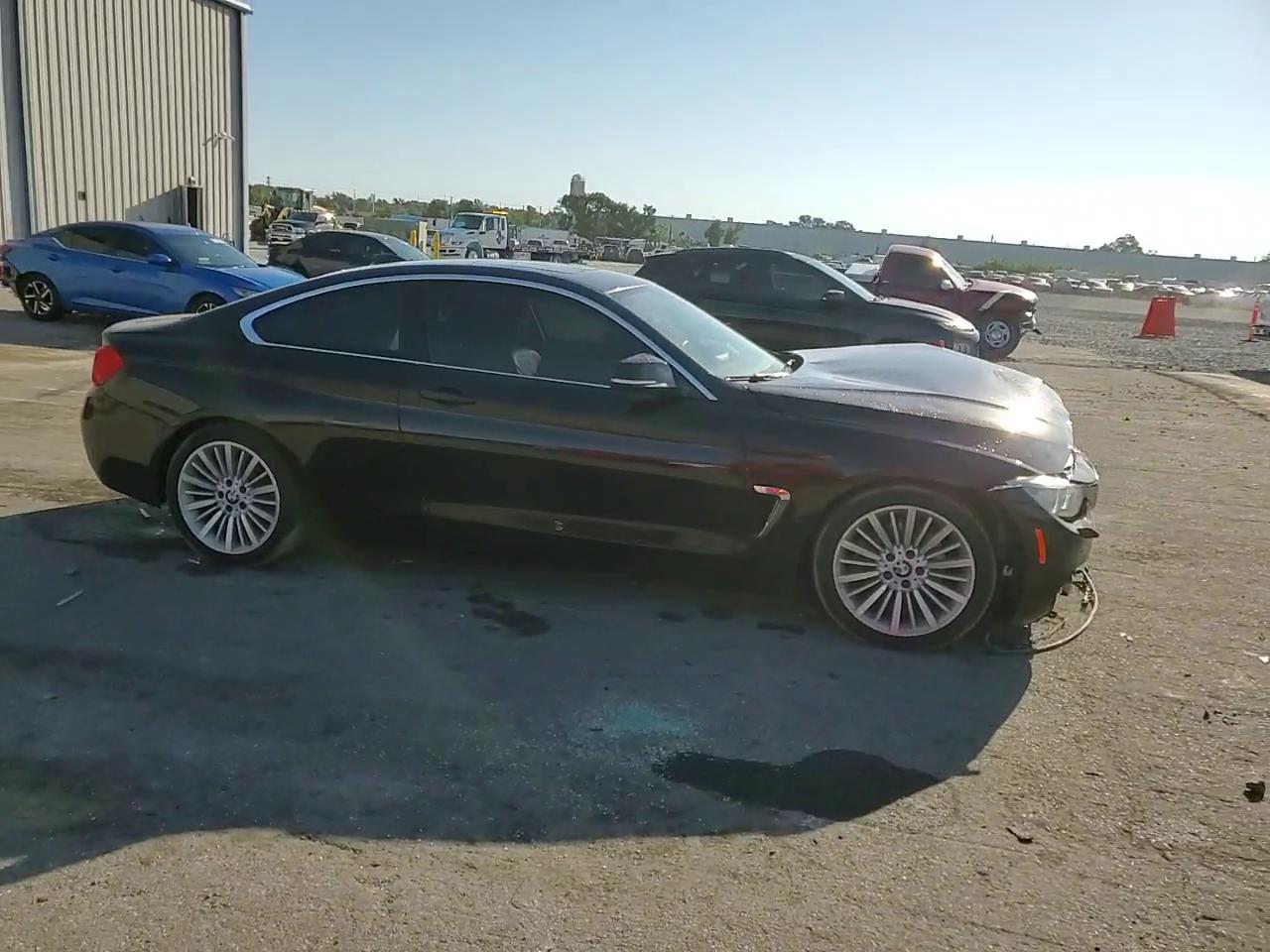 Фото: WBA3N3C58EK231535