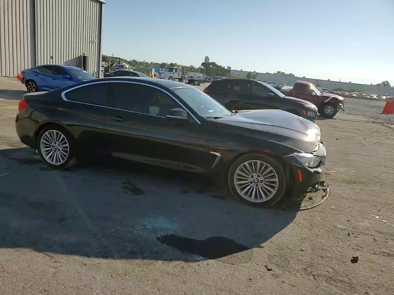 Фото: WBA3N3C58EK231535