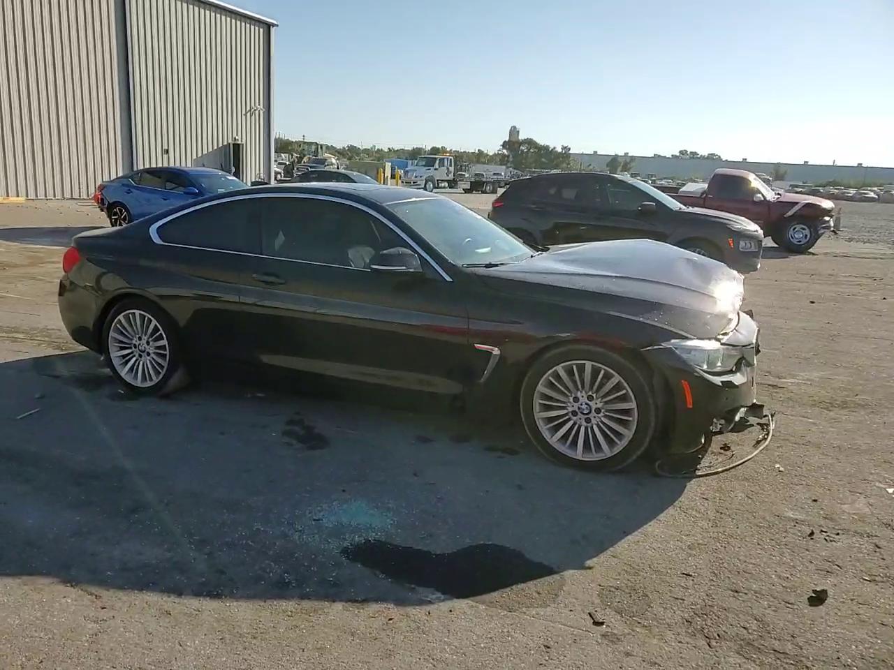 Фото: WBA3N3C58EK231535