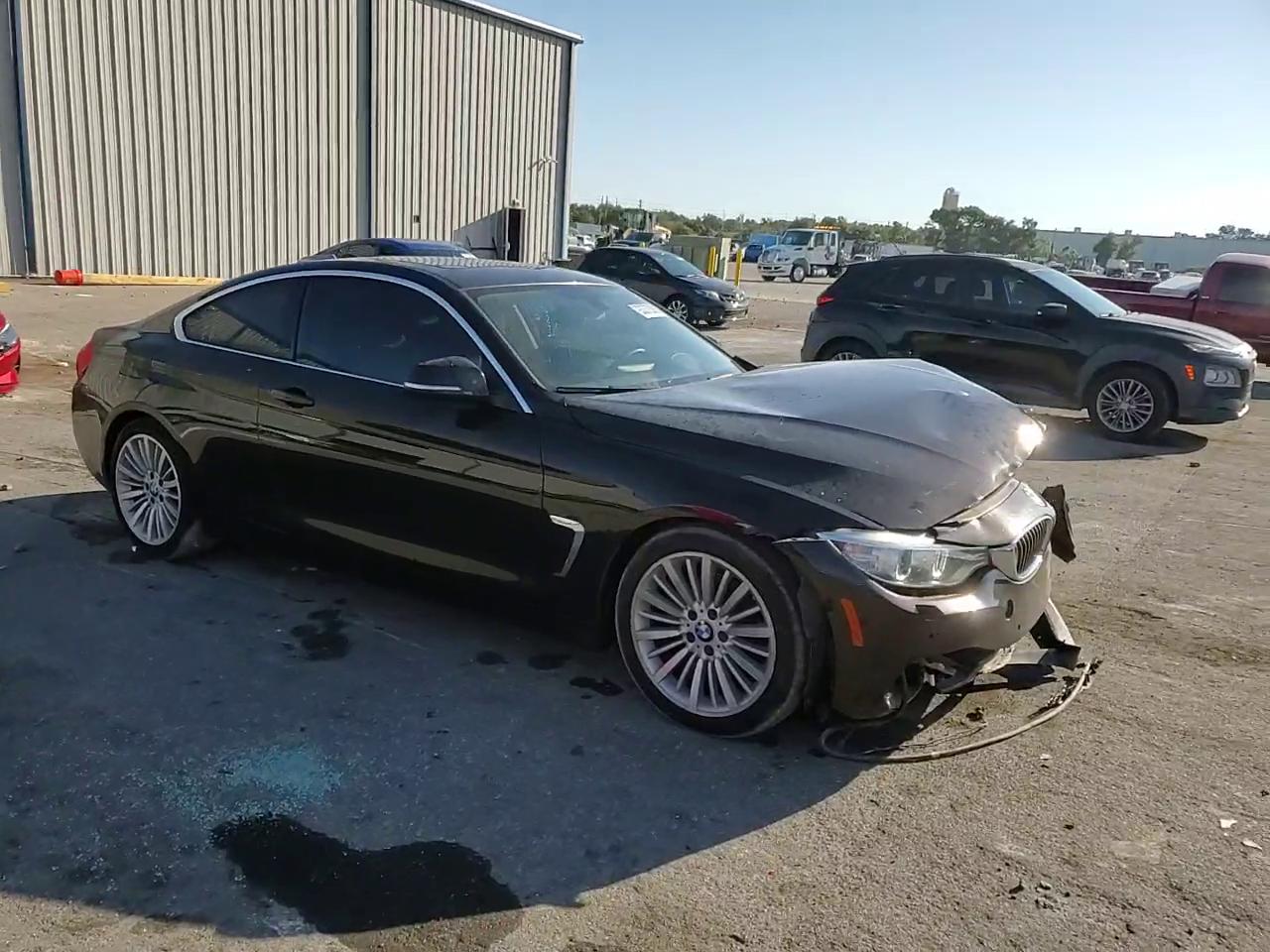 Фото: WBA3N3C58EK231535