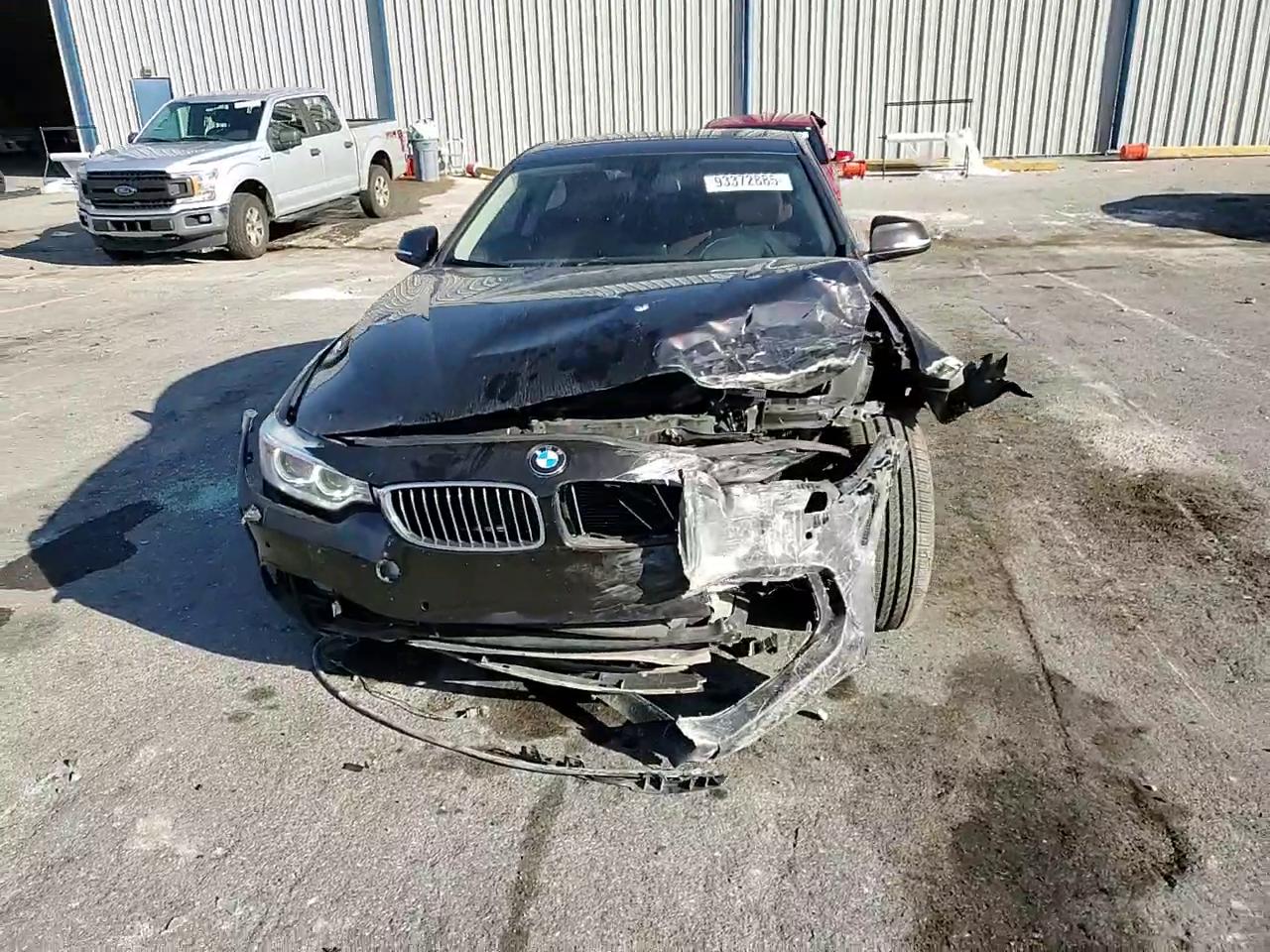 Фото: WBA3N3C58EK231535