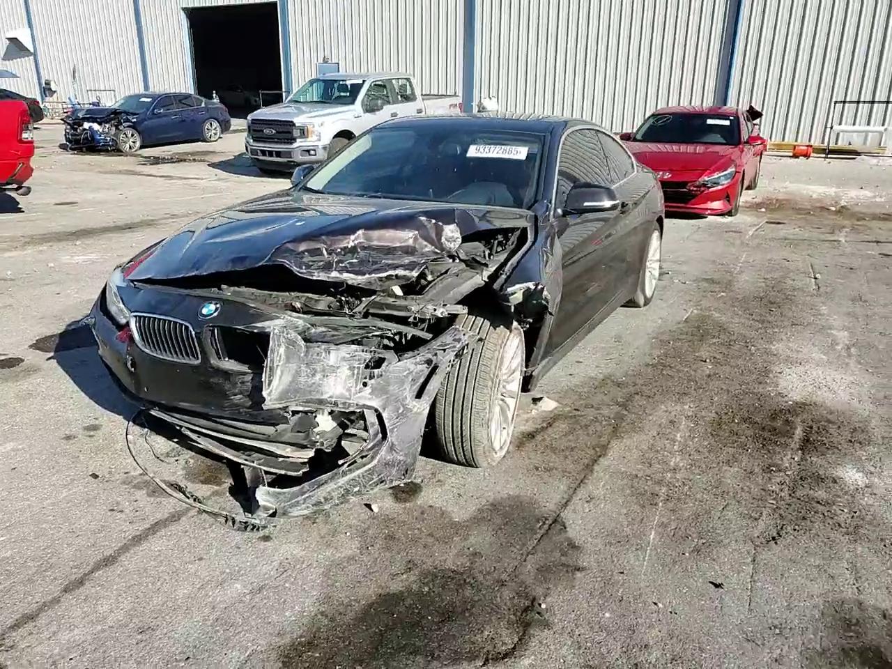 Фото: WBA3N3C58EK231535