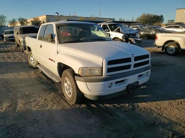 1998 Dodge Ram 1500 VIN: 1B7HC13Z8WJ121694 Lot: 91275775