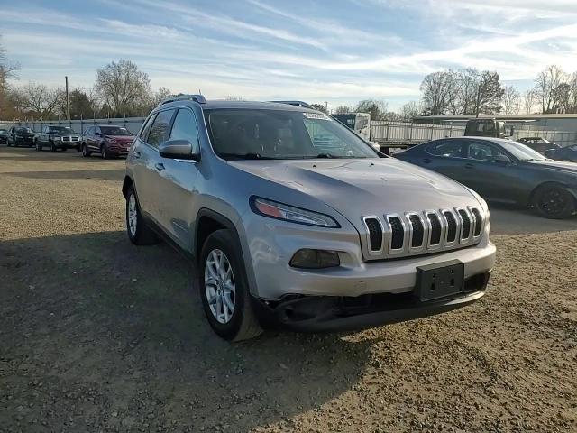 2015 Jeep Cherokee Latitude VIN: 1C4PJMCB1FW589341 Lot: 93662695