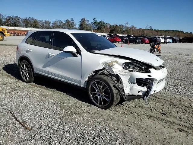 2014 Porsche Cayenne VIN: WP1AA2A24ELA93381 Lot: 92415265