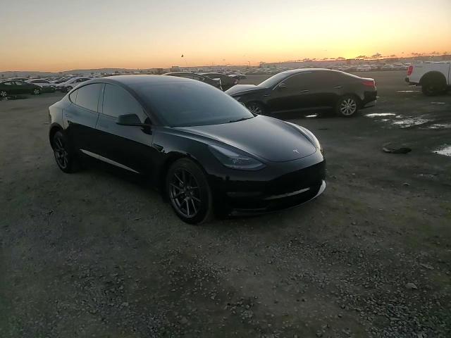 2022 Tesla Model 3 VIN: 5YJ3E1EB9NF180649 Lot: 93512345