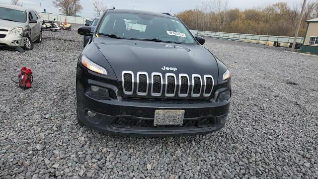 2016 Jeep Cherokee Latitude VIN: 1C4PJLCB6GW264633 Lot: 92283685