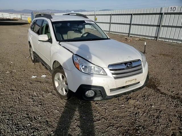 2014 Subaru Outback 2.5I Premium VIN: 4S4BRBCC2E3318753 Lot: 82200313