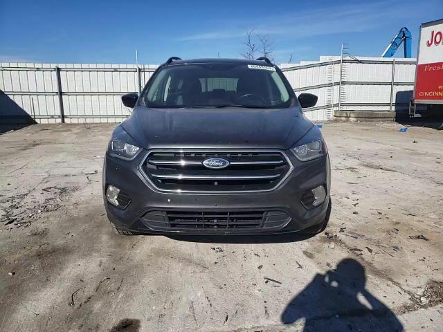 1FMCU0GD7KUC23122 2019 Ford Escape Se