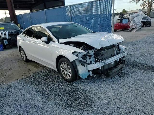 2018 Ford Fusion - Image 14