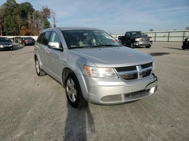 2009 Dodge Journey Sxt VIN: 3D4GG57V49T551737 Lot: 85317504