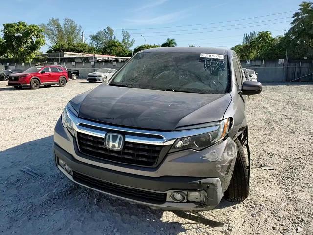 2020 Honda Ridgeline - Image 10