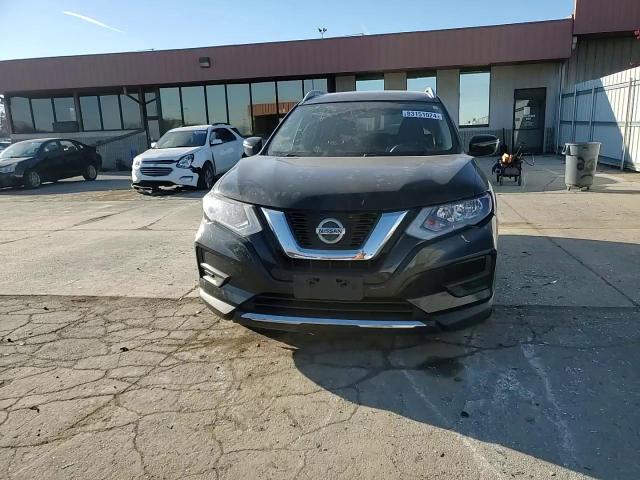 2018 Nissan Rogue - Image 11